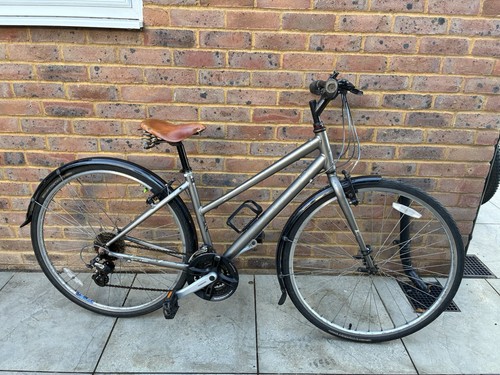 Women hybrid bicycle - women's,
