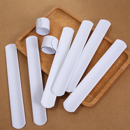 Pcs white snap bracelets - 24,