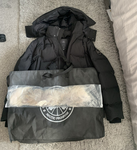 Canada goose men chilliwack - canada,