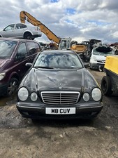 Mercedes E260 Estate Breaking 