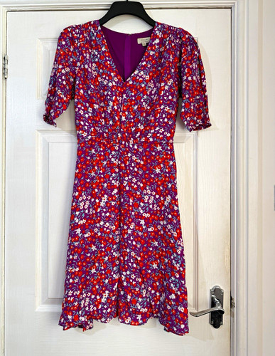 Jigsaw purple floral line - jigsaw,