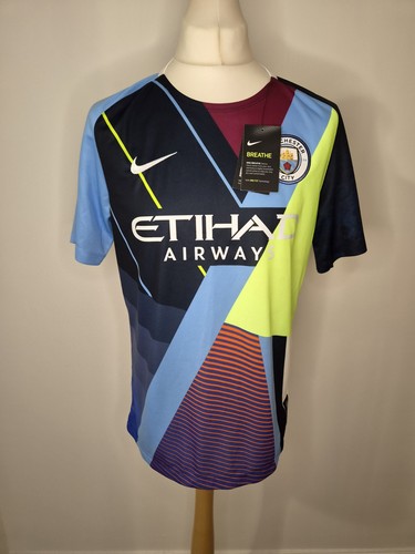 Bnwt nike manchester city - bnwt,