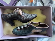 Set of 2 Brand New Resin