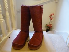 Snowpaw real sheepskin boots size 4 worn once