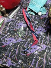 Tommy Hilfiger lanyard neck