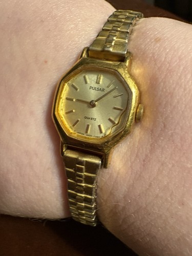 Vintage pulsar quartz - pulsar,