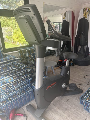 Life fitness 95c lifecycle - life,