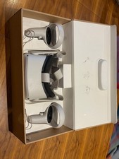 meta /oculus quest  2 64gb with controllers