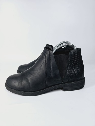 Clarks demi beat chelsea - demi,