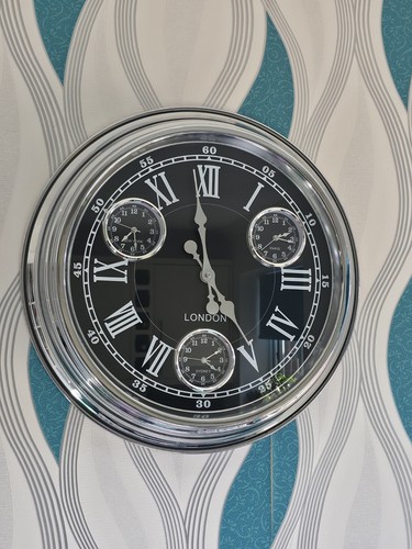 Retro wall clock bold - clock,