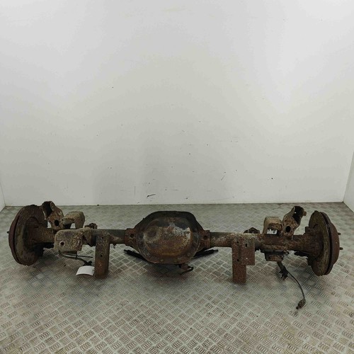 Jeep commander rear axle - jeep,