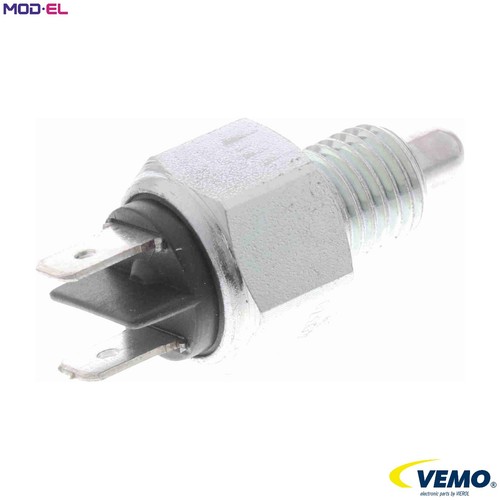 Switch reverse light - reverse,
