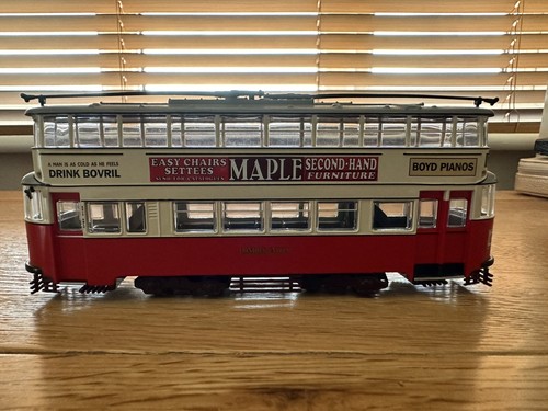 Feltham tram london - feltham,