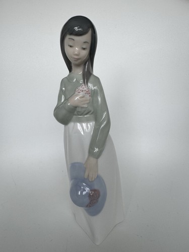 Nao lladro girl figurine - nao, by