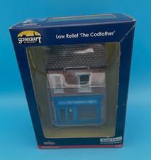 BACHMANN SCENECRAFT 44-266 OO GAUGE LOW RELIEF "THE CODFATHER" -boxed