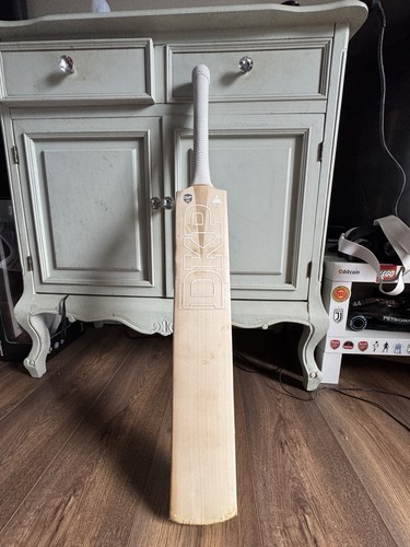 Cricket bat players grade - cricket,
