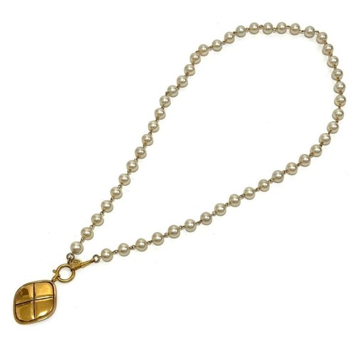 Chanel fake pearl - chanel,