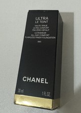 Chanel Ultra Le Teint Ultrawear All-Day Comfort Flawless Dark Foundation B80