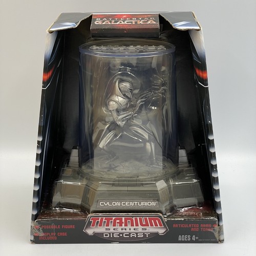 Battlestar galactica cylon - battlestar, •