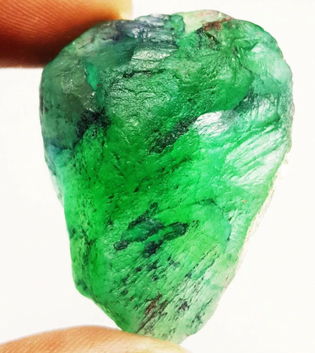 Loose gemstone natural emerald - loose,