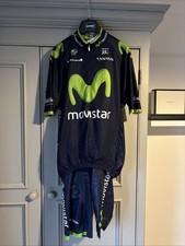 Movistar Cycling Team Kit. Endura. Jersey and Bob Shorts both Medium.