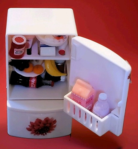 Miniature dolls house fully - house,