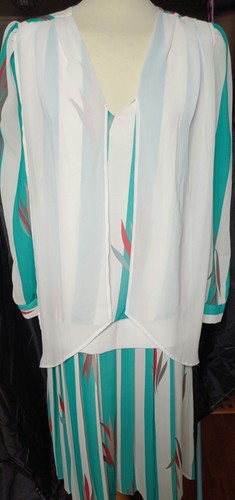 This vintage style dress - vintage-style,