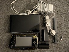 Nintendo Wii U Legend of Zelda 32GB Black Handheld System 5 Games Bundle