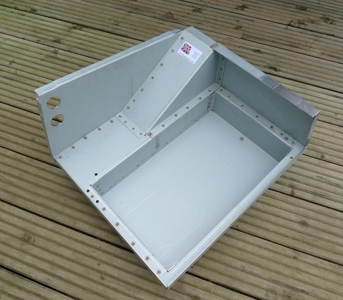 Seat box base locker - base,