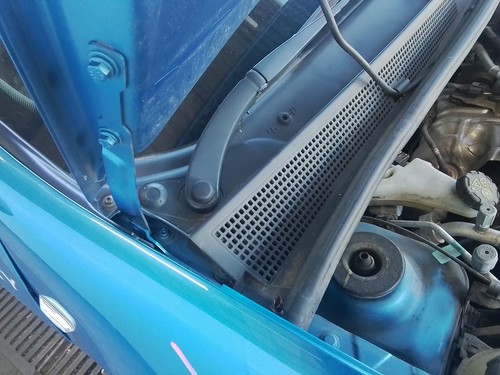 Bonnet hinge dacia sandero - rh,