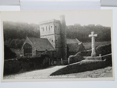 Church war memorial - &,