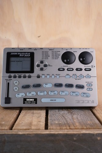 Zoom 323 rhythmtrak drum - zoom, rt-323