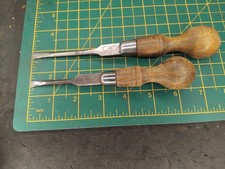 2 Vintage Marples Shamrock Wooden Handled Cabinet Makers Screwdrivers DX04N20146
