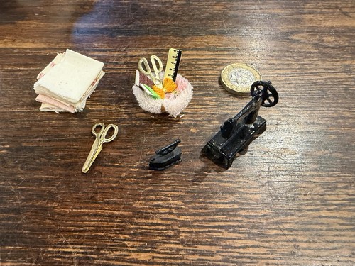 Vintage dolls house - vintage,