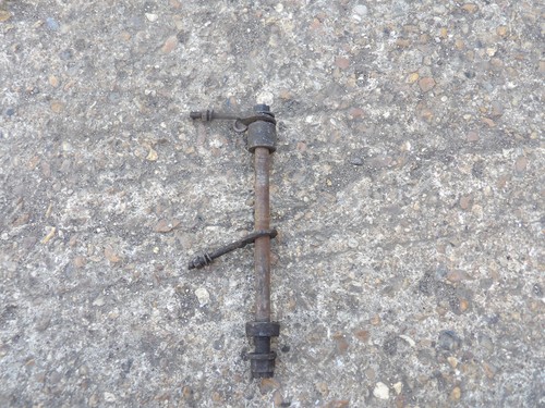 Honda rear spindle - j,