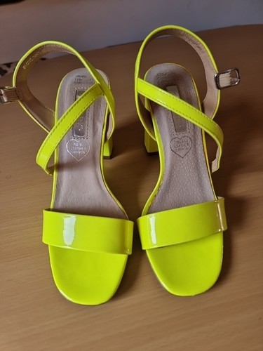 Neon yellow shoe size - size, 3