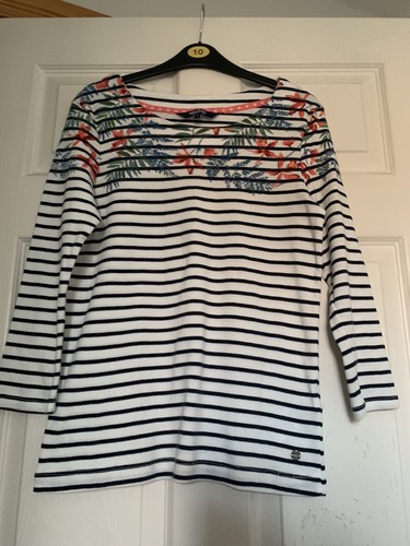 Maine ladies blue and cream