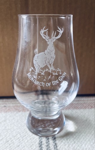 Monarch the glen whisky - glen,