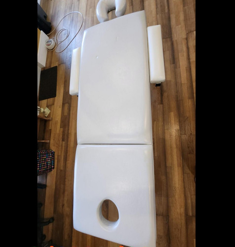 White hydraulic massage couch - white,