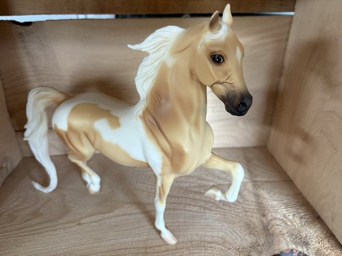 Breyer 2001 qvc special run - qvc,