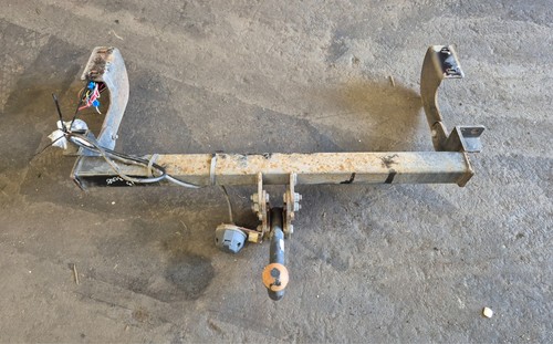 2009 peugeot 3008 towbar - 2009-17,