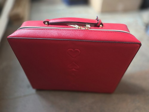Estee lauder red - estee,