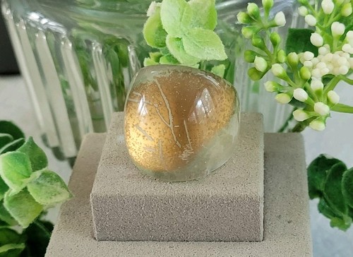 Size clear lucite - clear, style