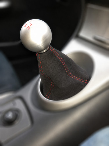 Gear gaiter with - gear, knob