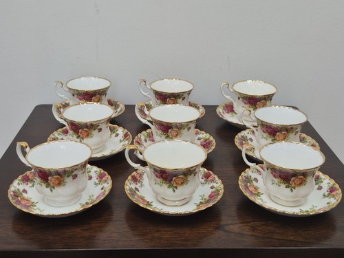 Royal albert old - old, roses