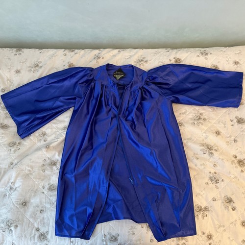 Academus graduation gown - academus,