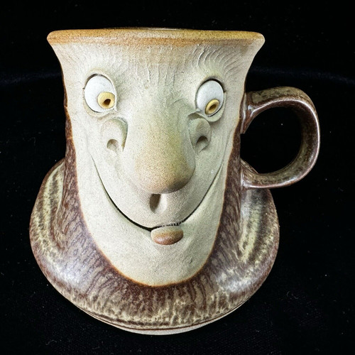 Vtg 1985 muggins art - muggins, pottery
