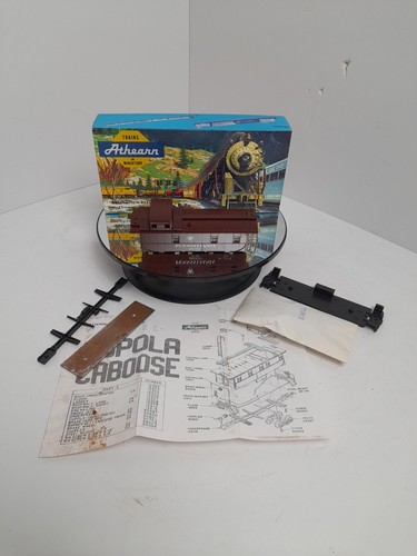 Vintage boxed athearn scale - boxed,