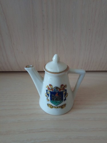 Crested china model - china,