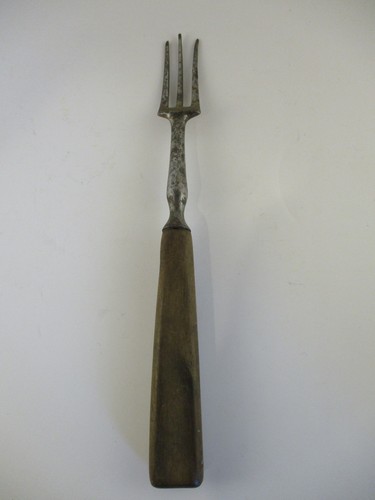 Vintage wooden handle prong - 3,